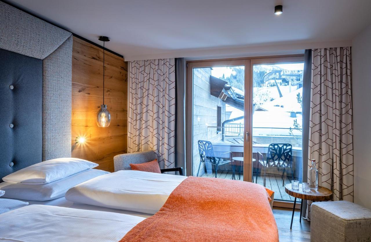 Hotel Das Zwoelferhaus Saalbach-Hinterglemm Buitenkant foto