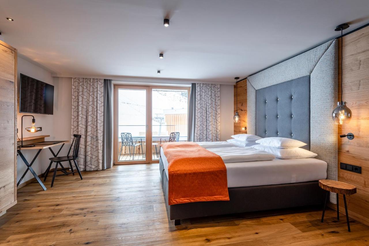 Hotel Das Zwoelferhaus Saalbach-Hinterglemm Buitenkant foto