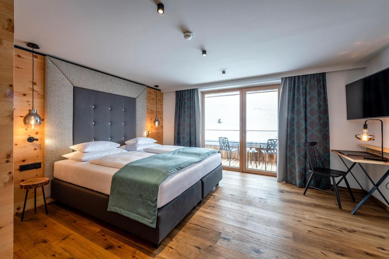 Hotel Das Zwoelferhaus Saalbach-Hinterglemm Buitenkant foto