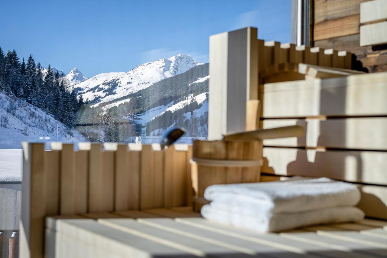 Hotel Das Zwoelferhaus Saalbach-Hinterglemm Buitenkant foto